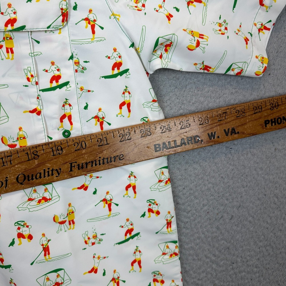 Magellan Outdoors Shirt Mens Large Fish Gear White Lucha Libre Button Down EUC - Picture 7 of 9